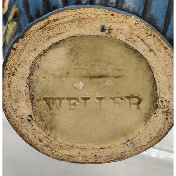 Vintage Weller Pottery Vase Blue Pleated Drapery With Vine Pink Roses 7” VG Cond - Picture 5 of 7